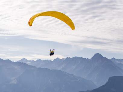 Fliegen mit einem traumhaften Ausblick © TomKlockerPhoto
