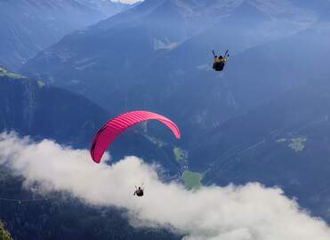 Pragleiten im Sommer - Flugtaxi Mayrhofen, Zillertal - Paragleiter Tandemflüge